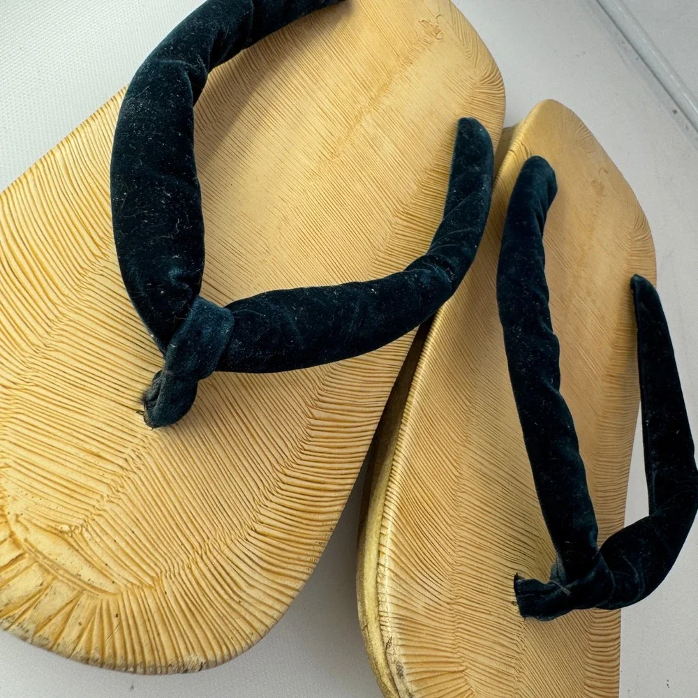 Vintage Japanese Ukon Geta Sandals Womens 6 Solid Wood Velvet Kimono 60s